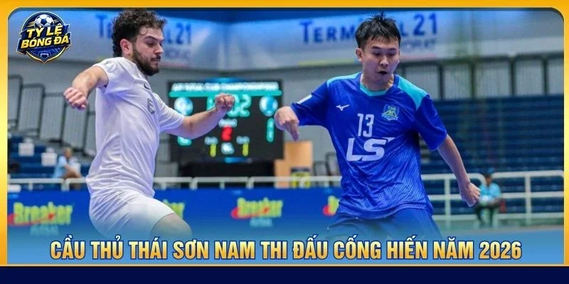 Cầu thủ Thái Sơn Nam thi đấu cống hiến năm 2026